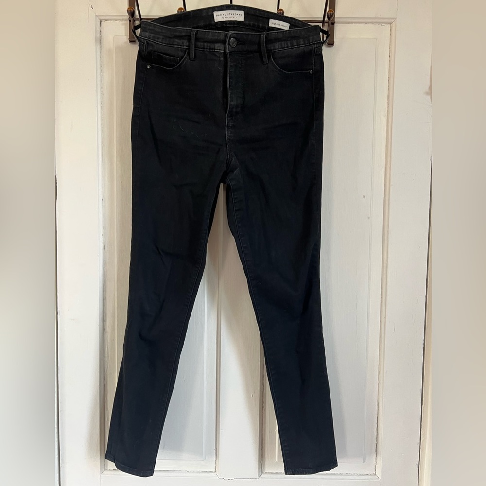 Black high Waisted Denim Skinny Jeans from Social Standard Size 10/30